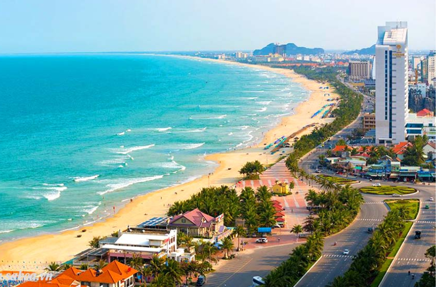 Ho Chi Minh Mekong Delta Danang and Hoi An Tour 5D/4N
